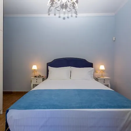 Kompitsi * Κομπίτσι